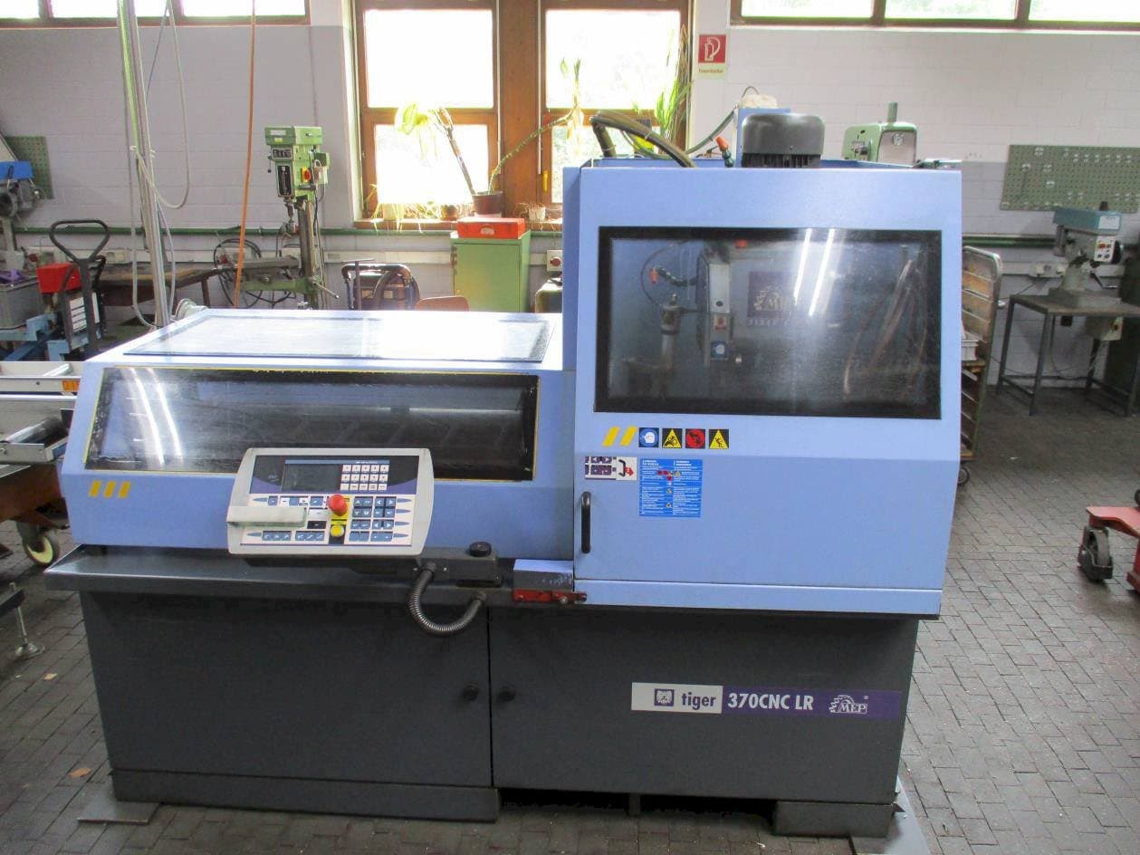 Vista frontal de la máquina MEP TIGER 370 CNC - LR