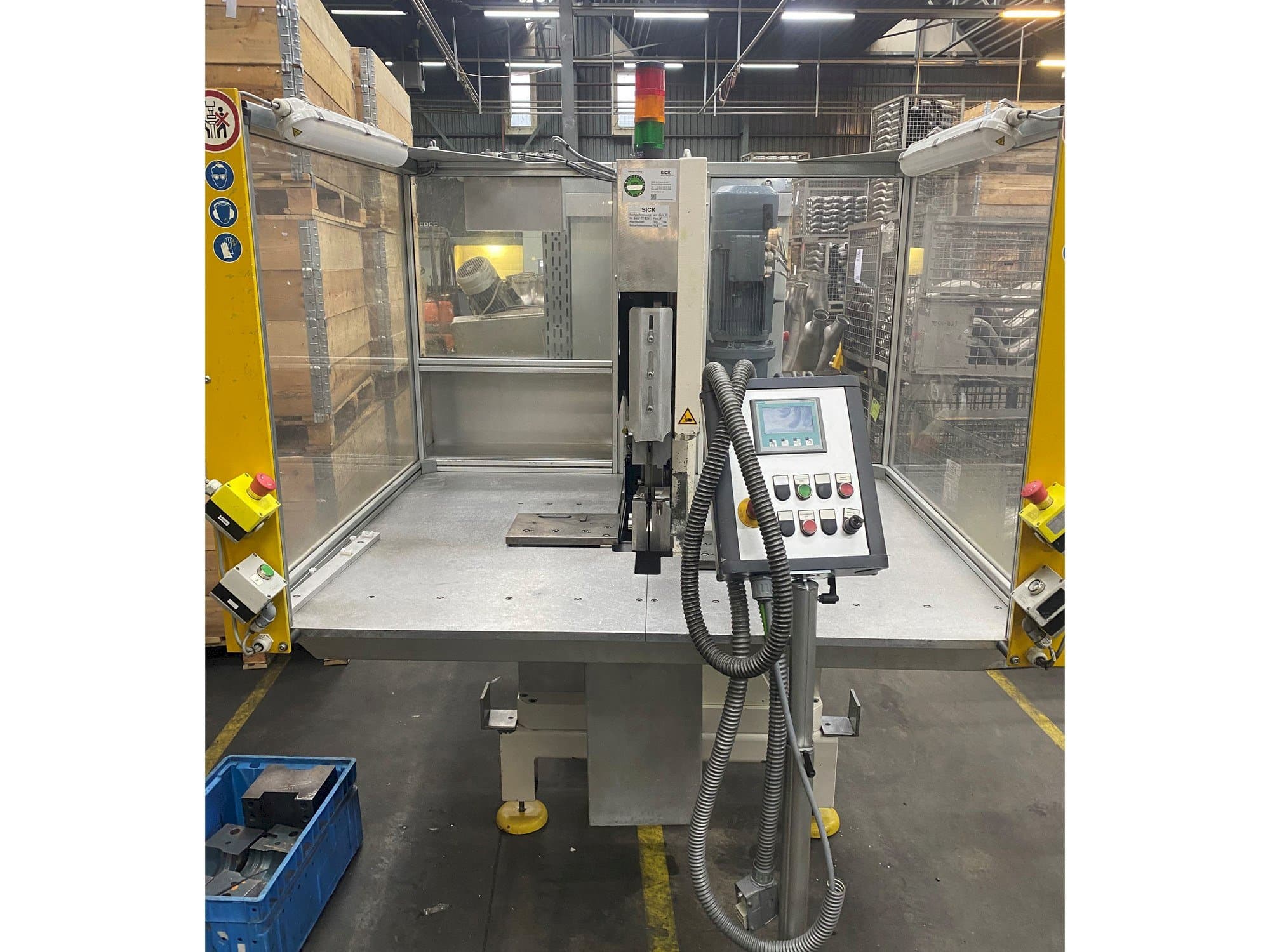 Vista frontal de la máquina Schmidt und Remmert EMT80-2-F02