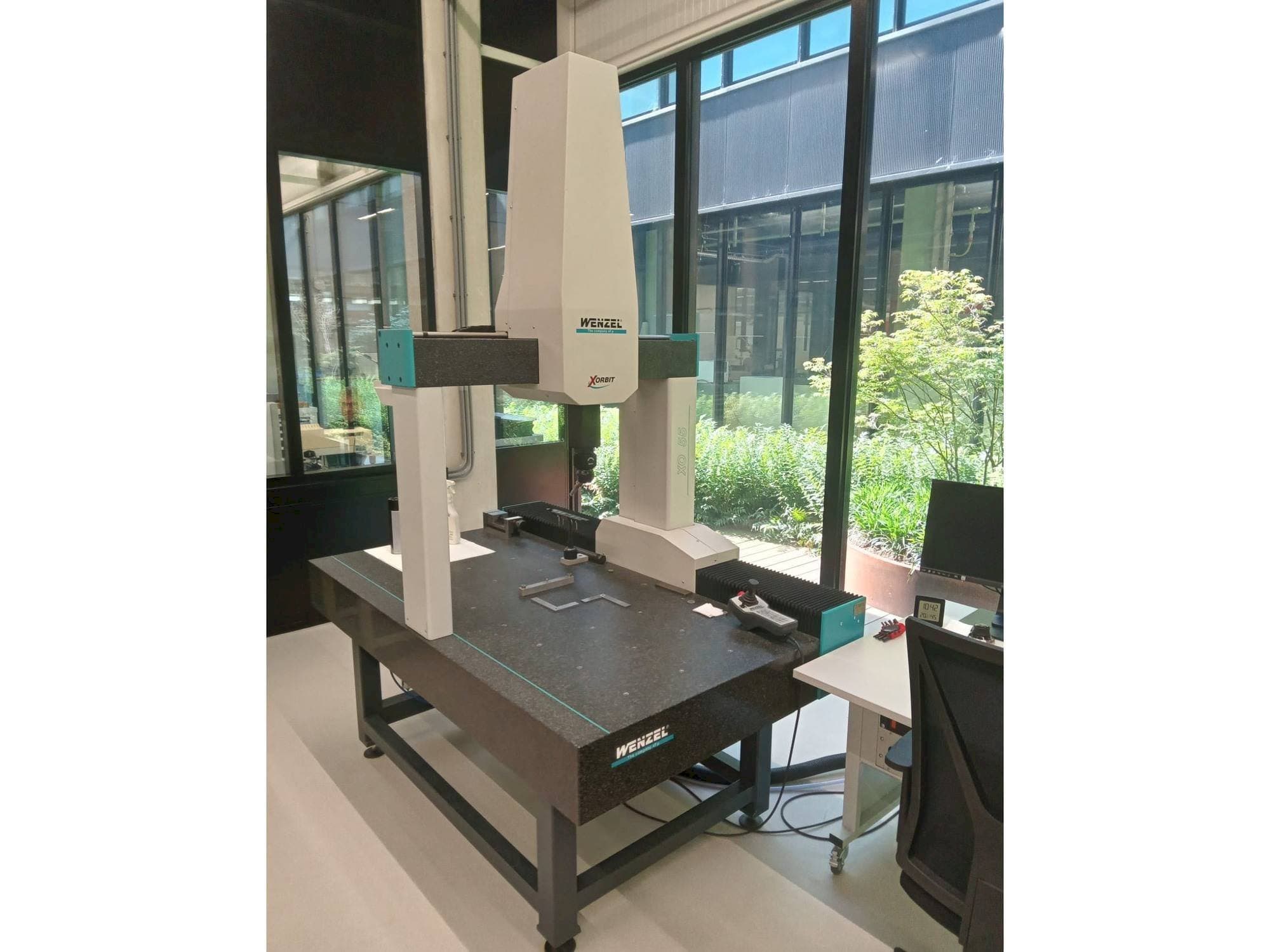 Vista frontal de la máquina Wenzel XO-55