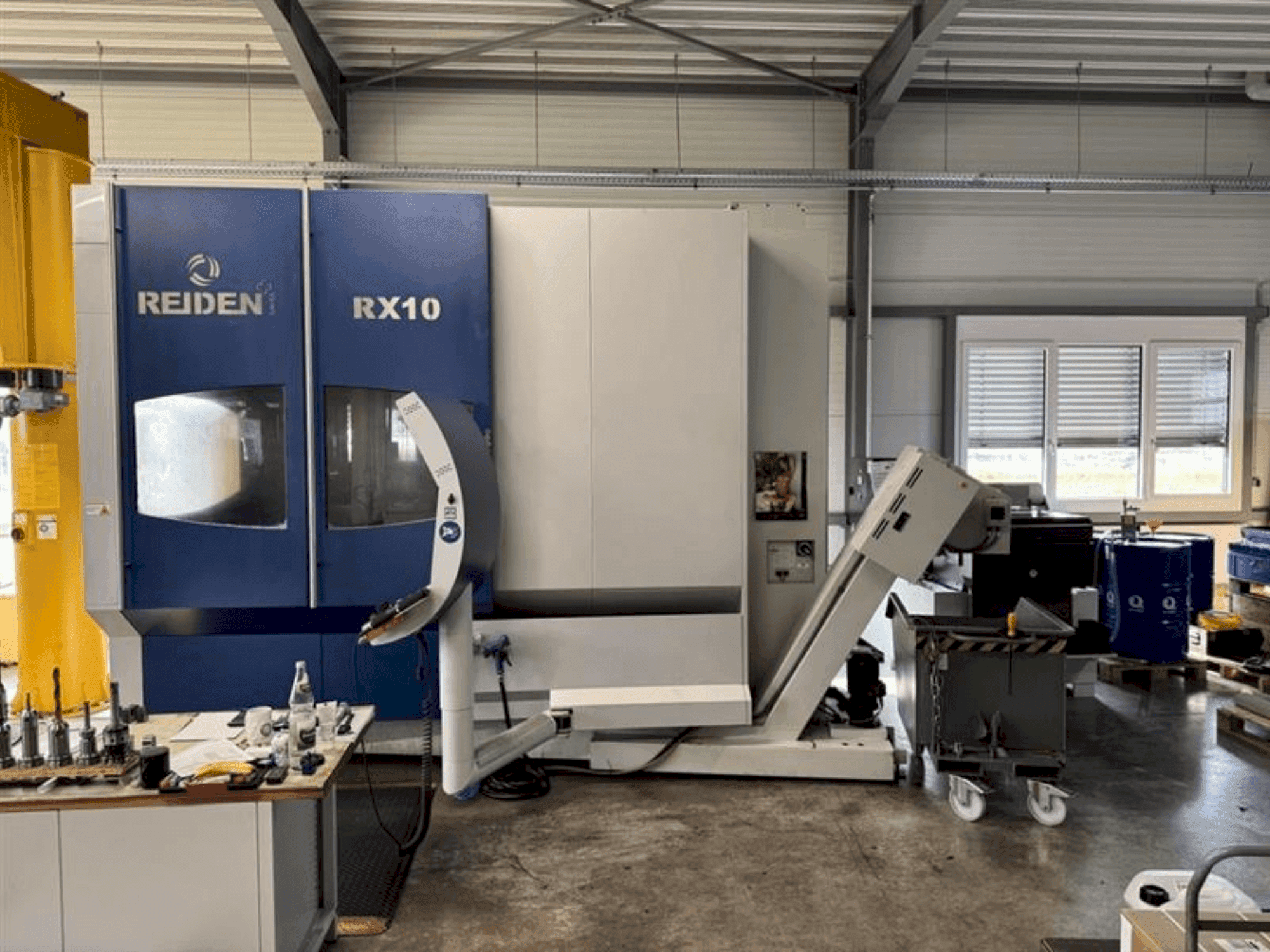 Vista frontal de la máquina Reiden RX10 5X