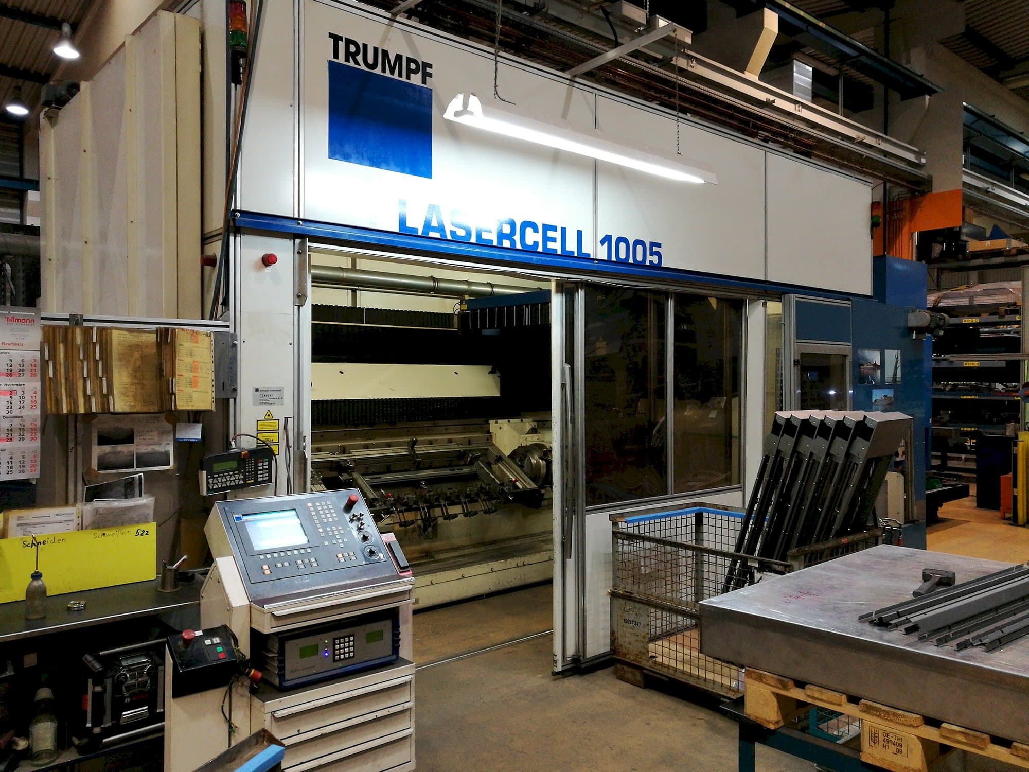 Vista izquierda de la máquina Trumpf Lasercell TLC 1005