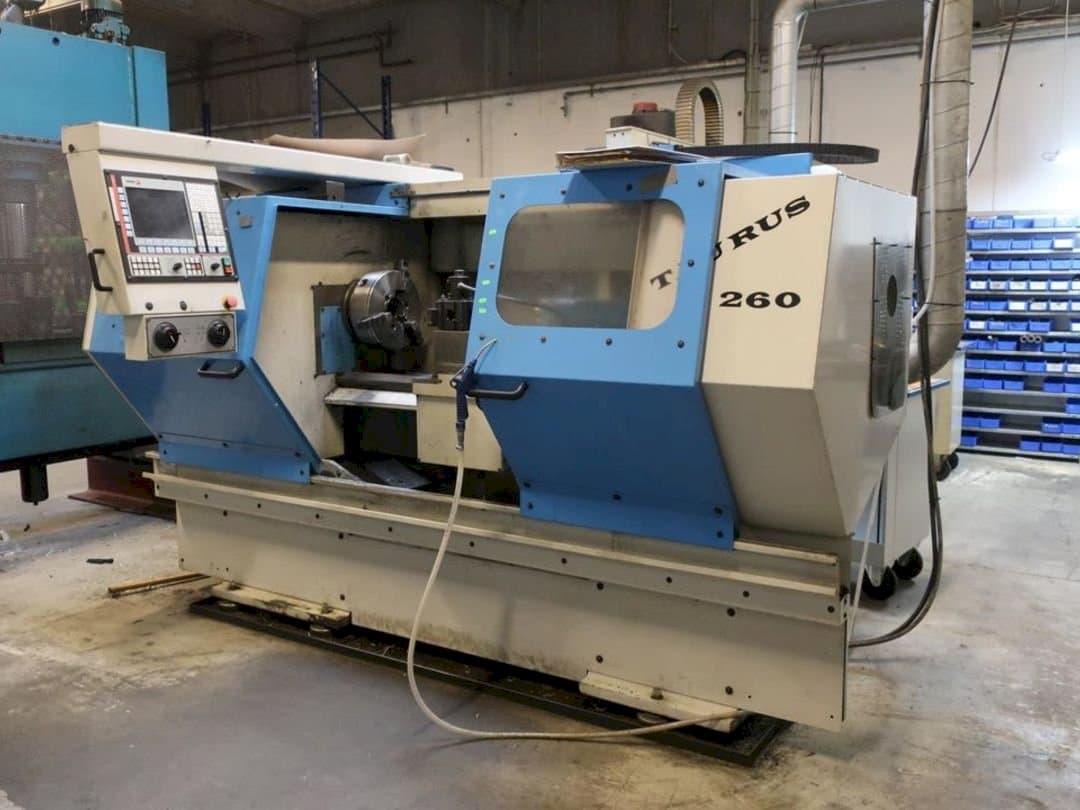 Vista frontal de la máquina Pinacho Taurus 260