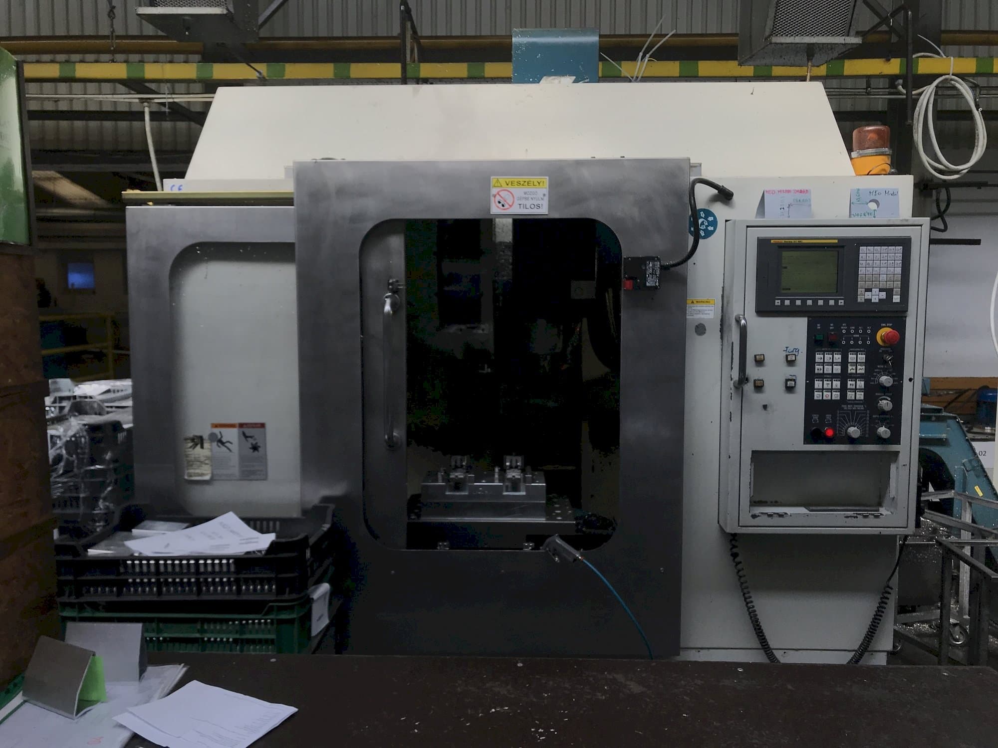 Vista frontal de la máquina Feeler FV-580AAPC