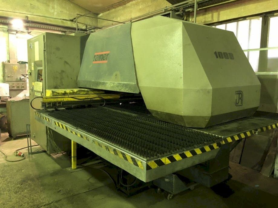 Vista lateral izquierda de la máquina Rainer 1000R