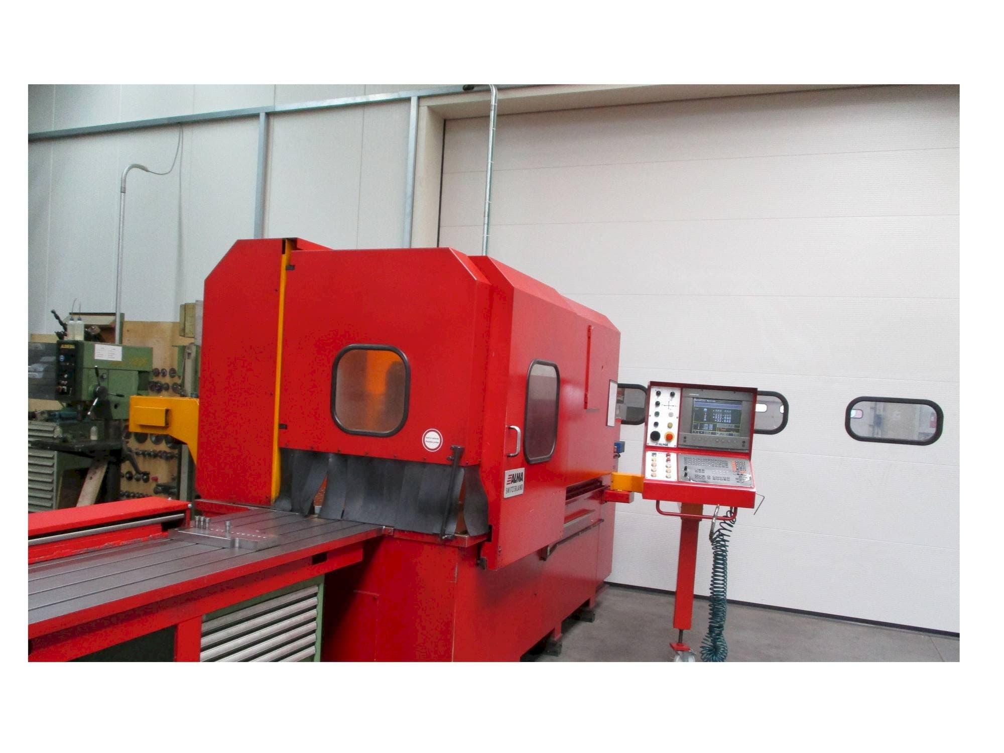 Vista frontal de la máquina ALMA SWITZERLAND Alma Hbz-500