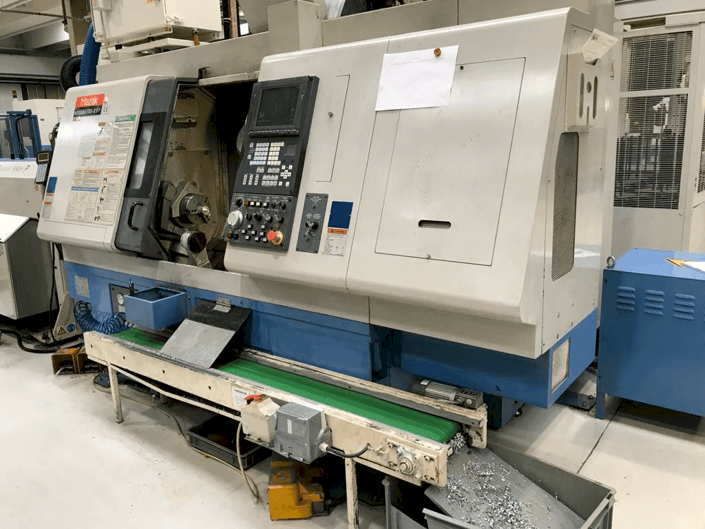 Vista frontal de la máquina Mazak Integrex 100 II SY