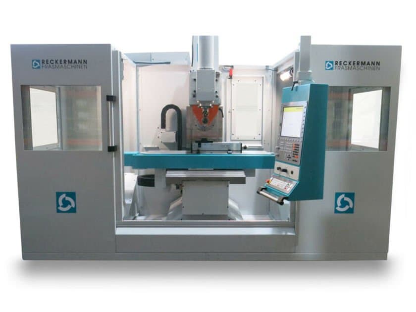 Vista frontal de la máquina RECKERMANN 1300