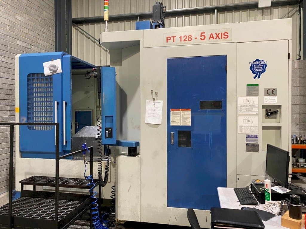 Vista frontal de la máquina DAH LIH PT128