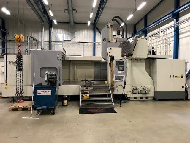 Vista frontal de la máquina Chevalier FVM-80125DC