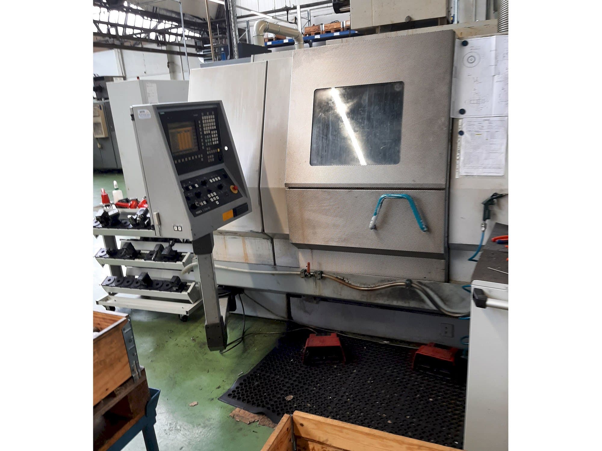 Vista frontal de la máquina Index G200