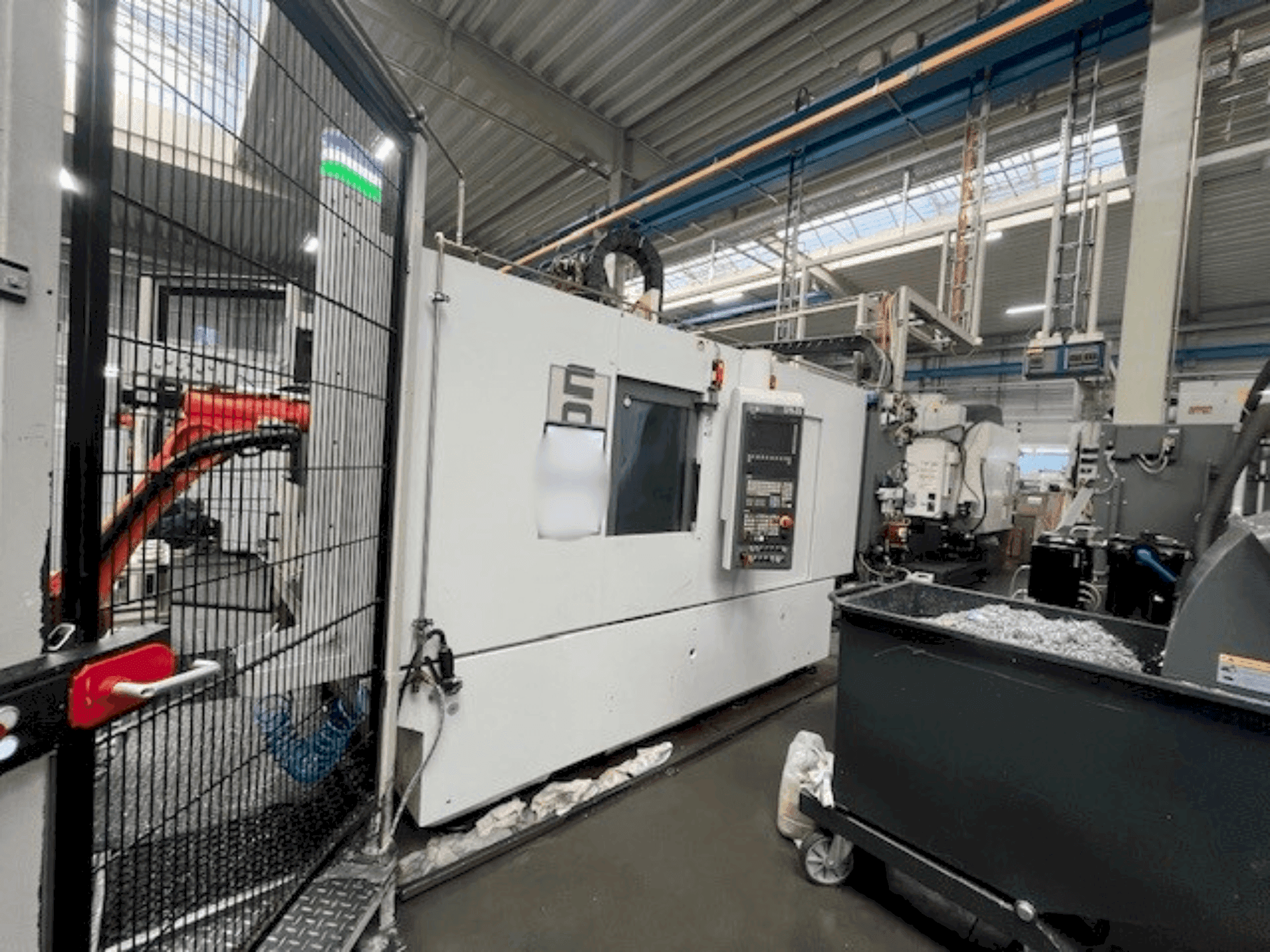 Vista frontal de la máquina CHIRON DZ 15 W