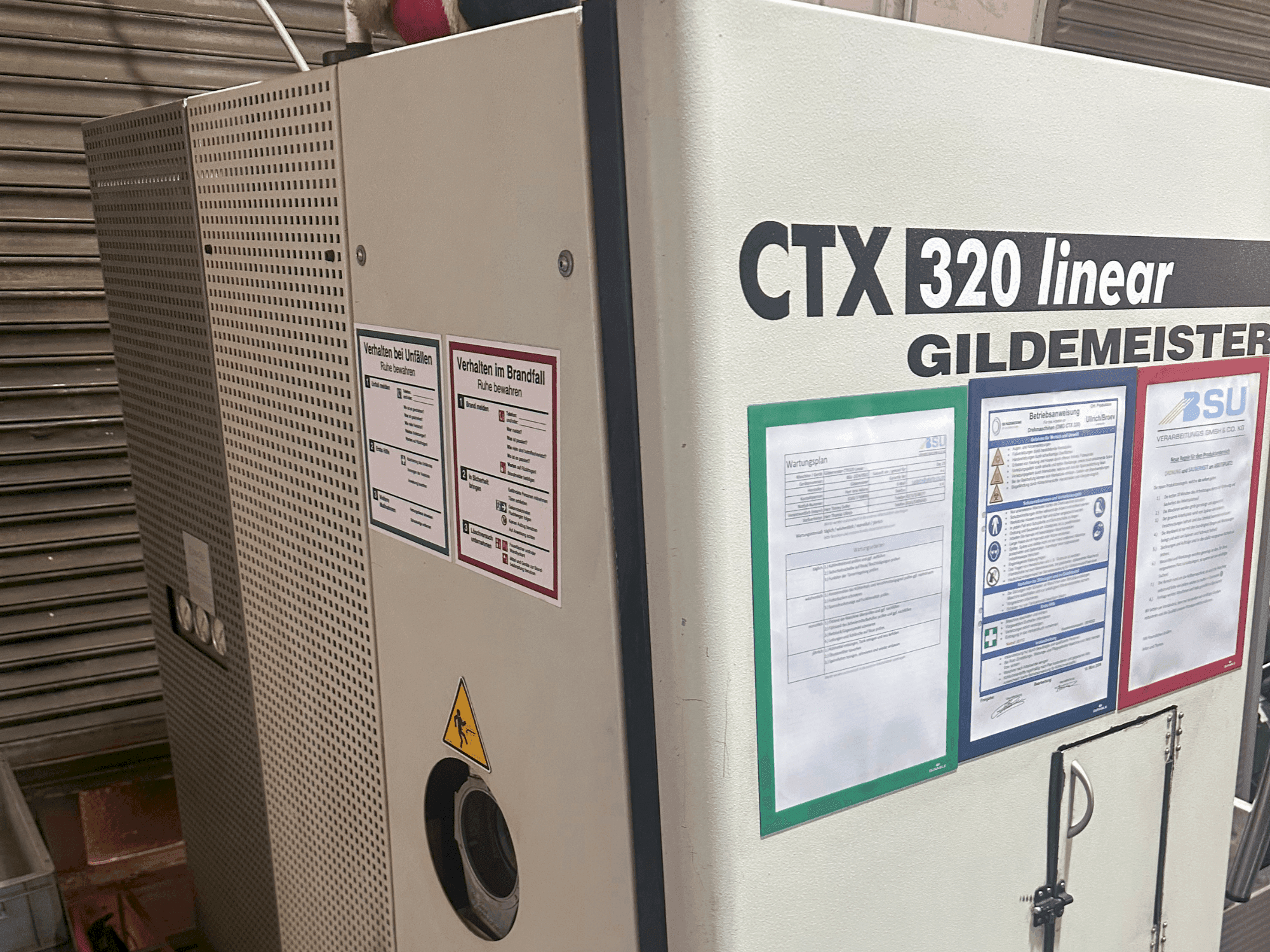 Vista frontal de la máquina DMG CTX 320 Linear V5