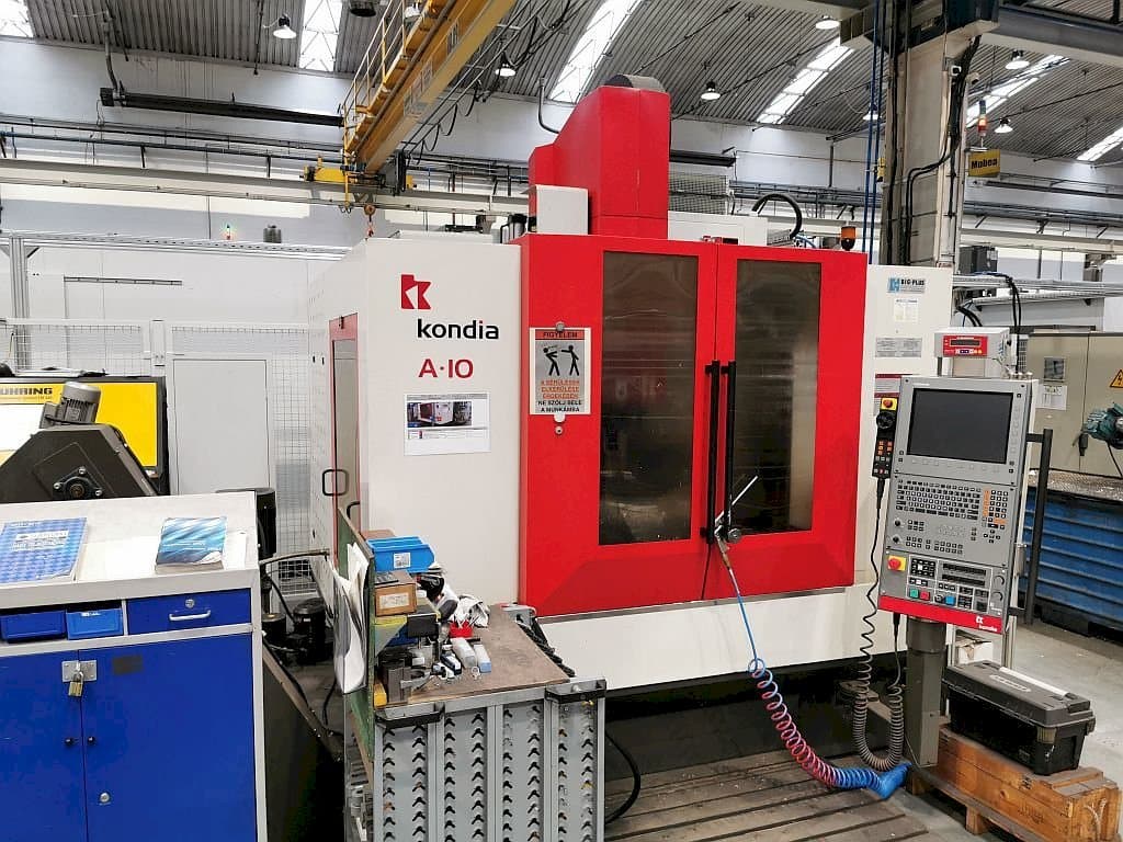 Vista frontal de la máquina KONDIA A10