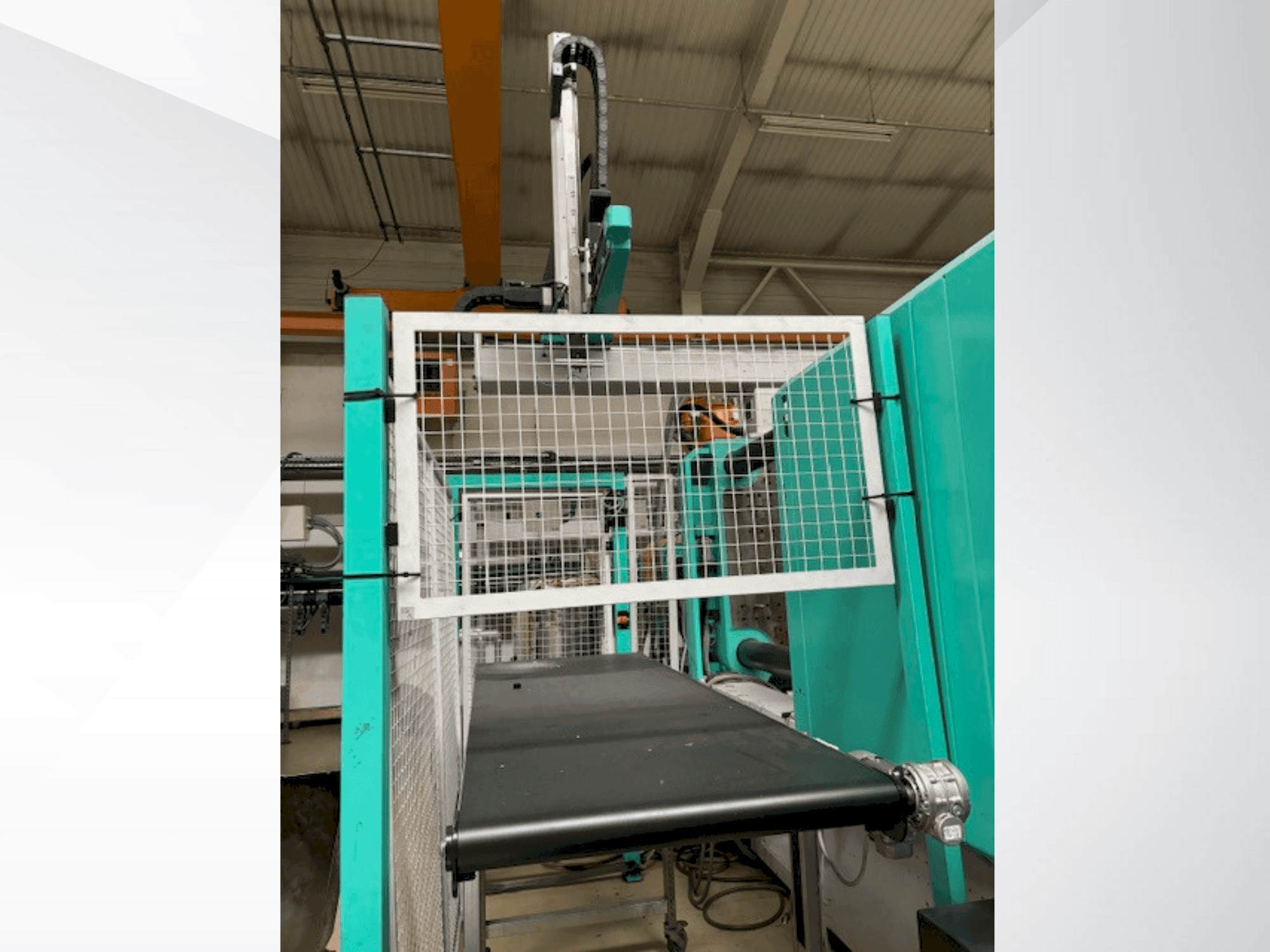 Vista frontal de la máquina Arburg Allrounder 920S 4600-2100