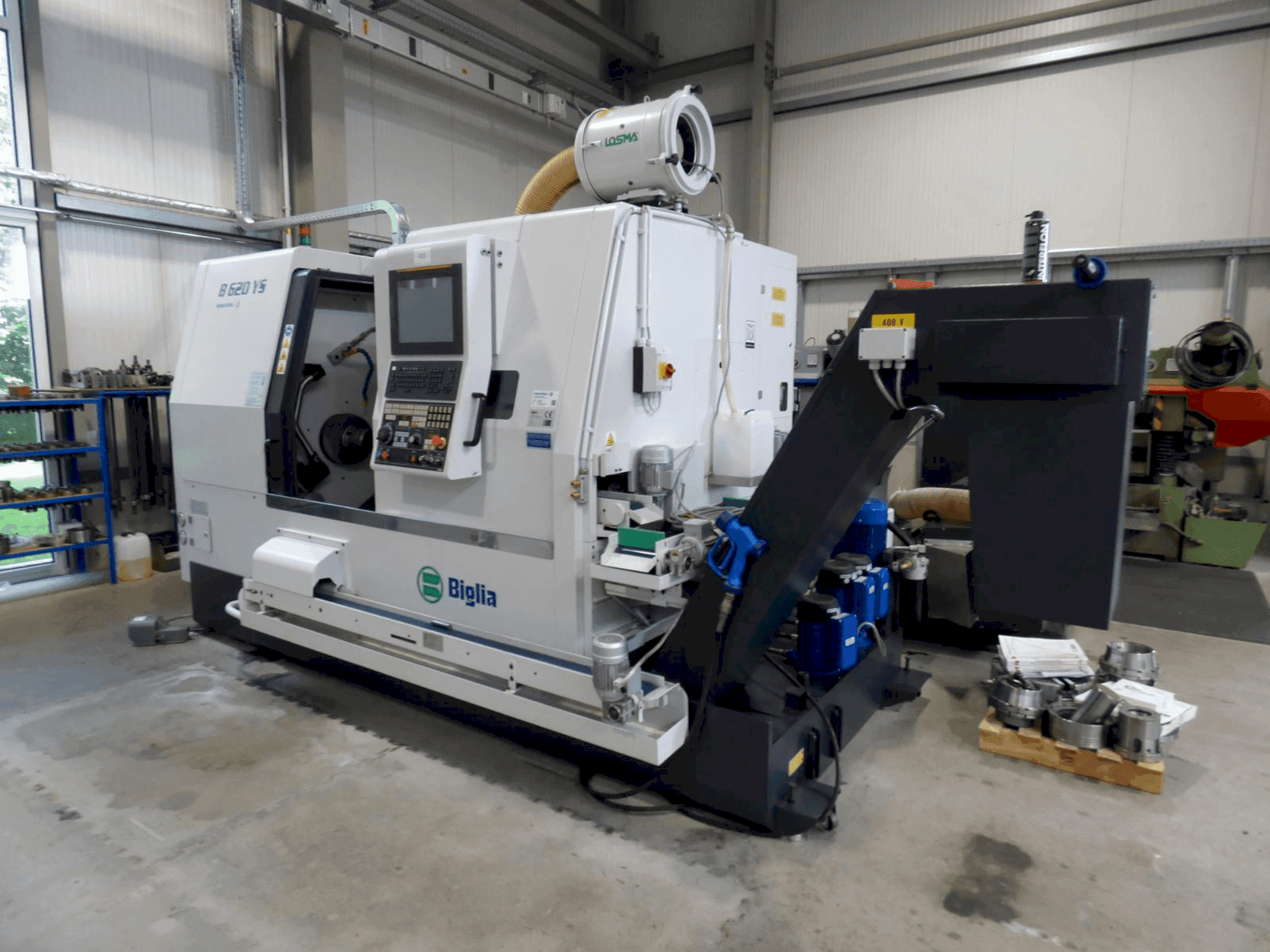 Vista frontal de la máquina Biglia B620YS