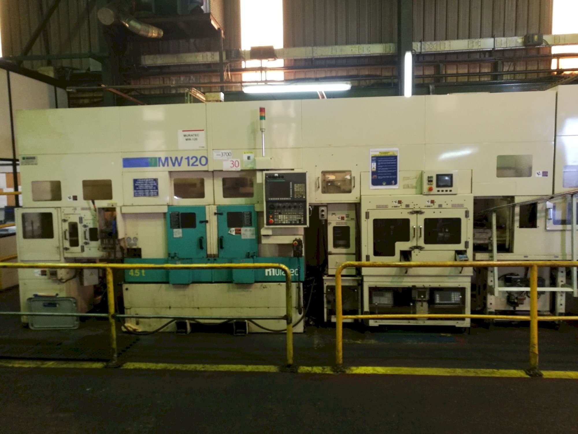 Vista frontal de la máquina Muratec MW120