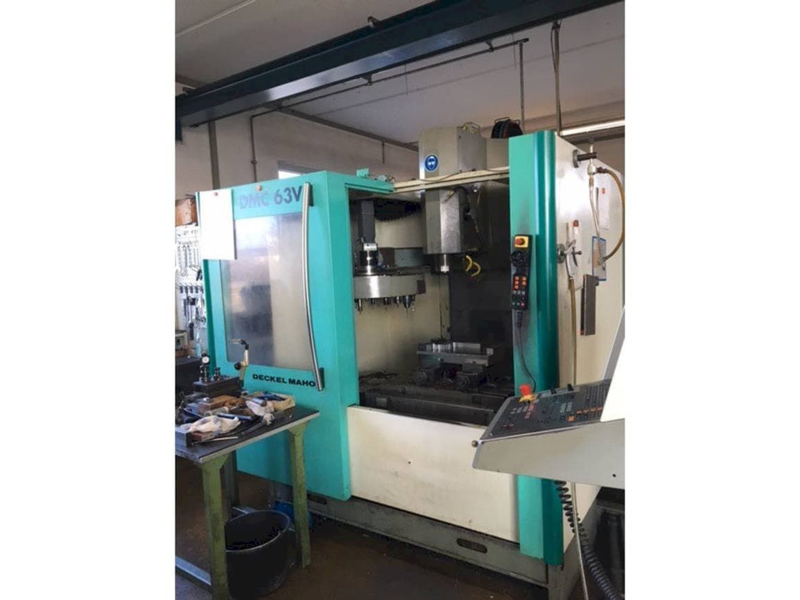 Vista frontal de la máquina DMC DMC 63V