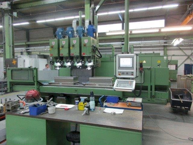 Vista frontal de la máquina Rambaudi Rammatic 804