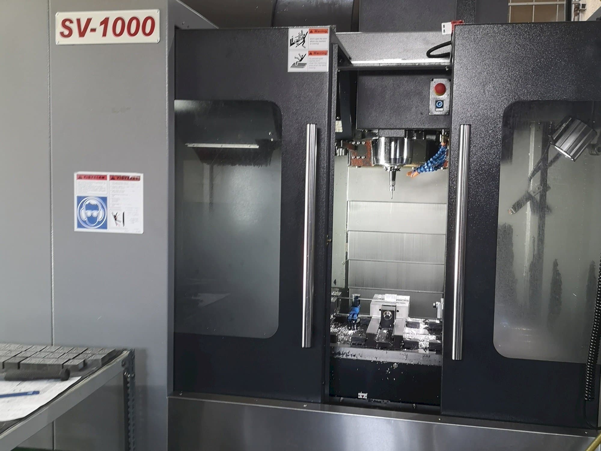 Vista frontal de la máquina NCT KAFO SV-1000