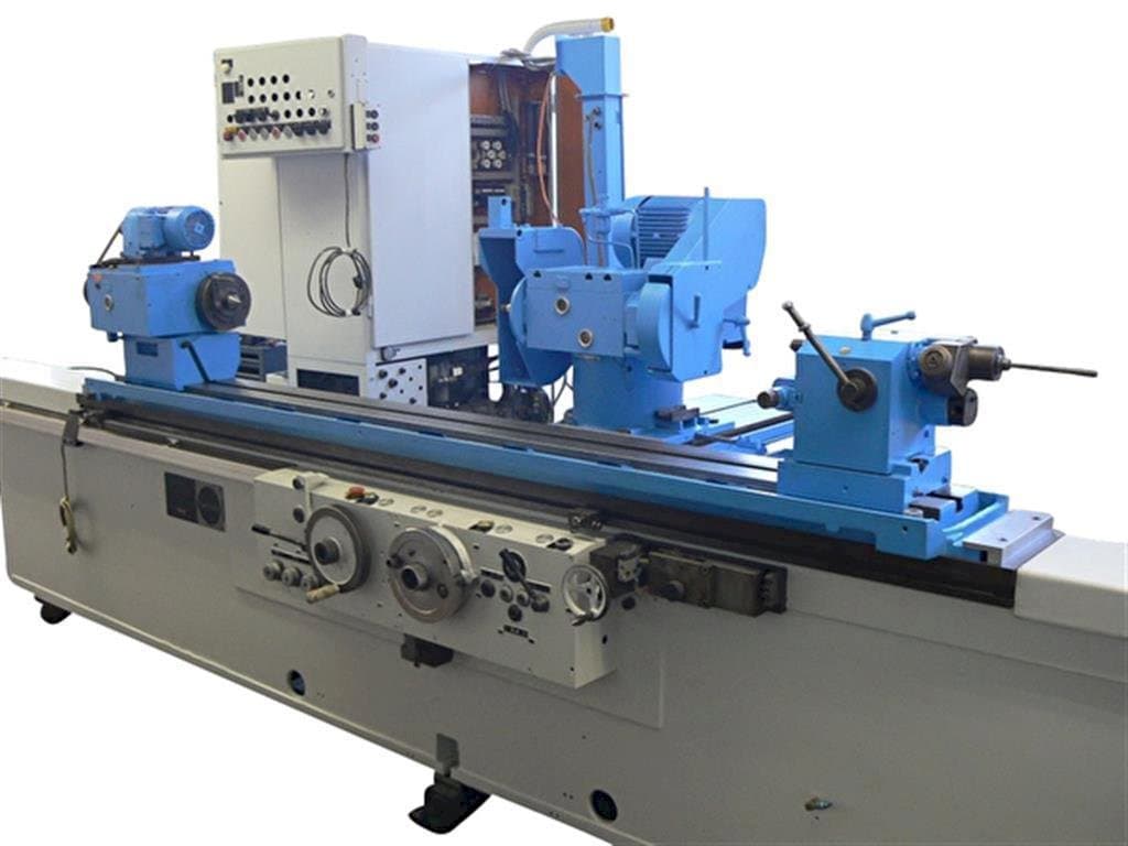 Vista frontal de la máquina Karstens KC-AU 2000