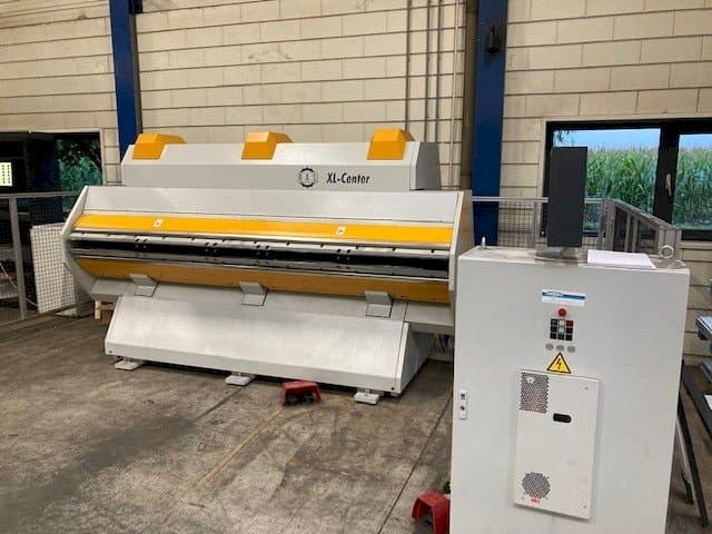 Vista frontal de la máquina RAS XL-Center