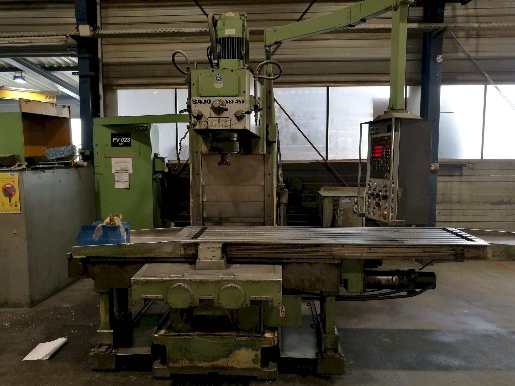 Vista frontal de la máquina SAJO VBF450