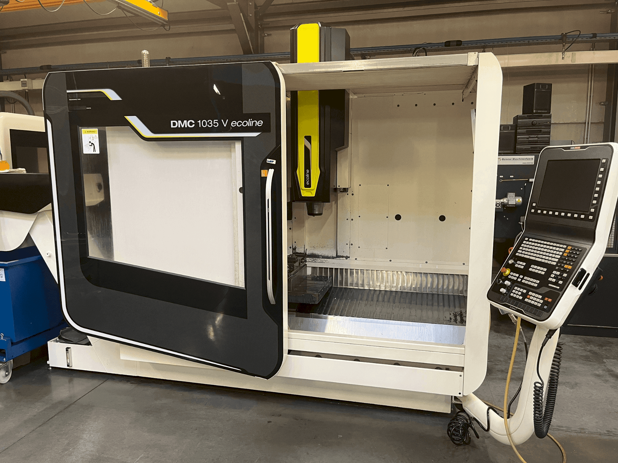 Vista frontal de la máquina DMG Gildemeister DMC 1035 V ecoline