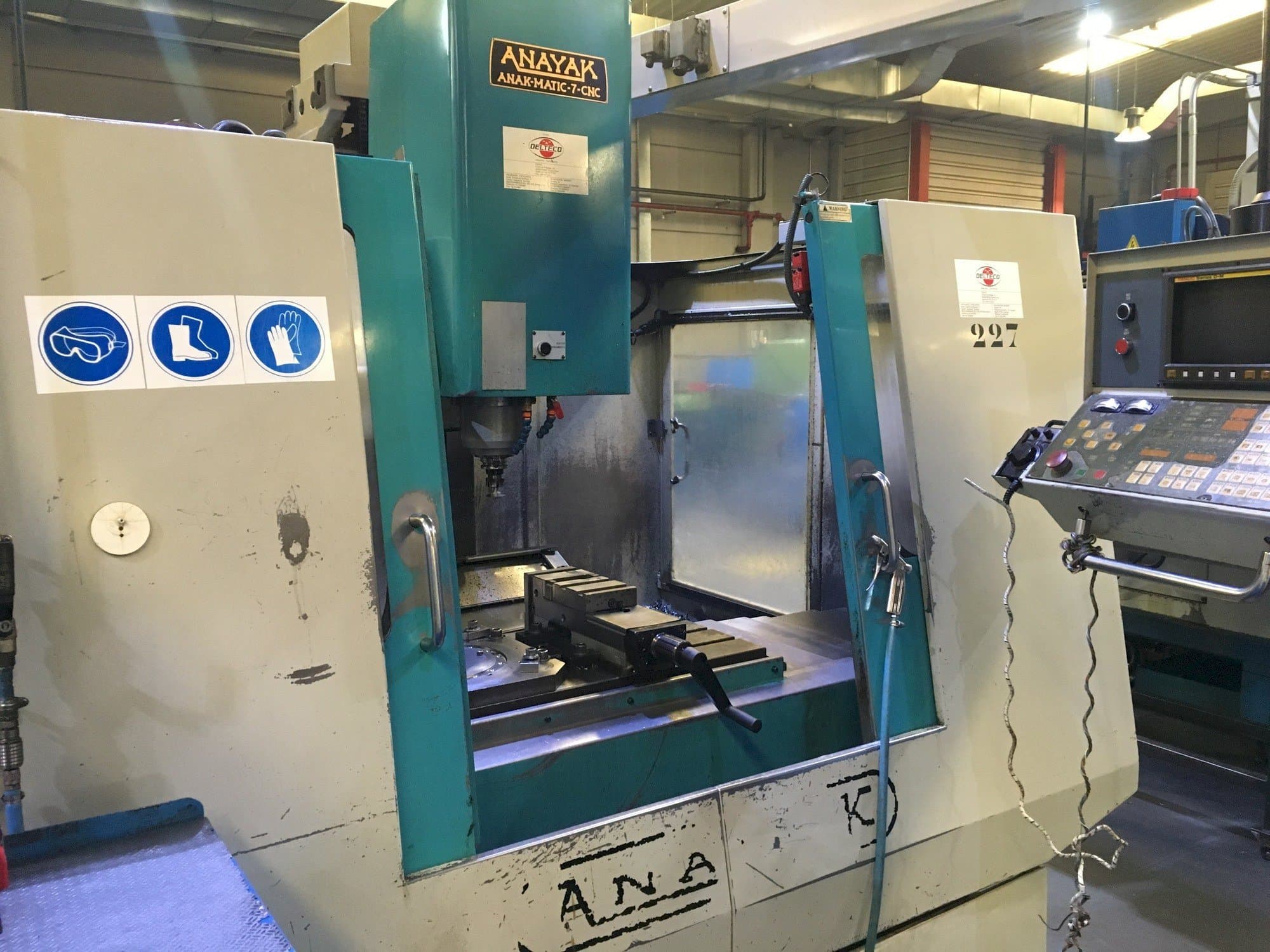 Vista frontal de la máquina ANAYAK ANAKMATIC-7