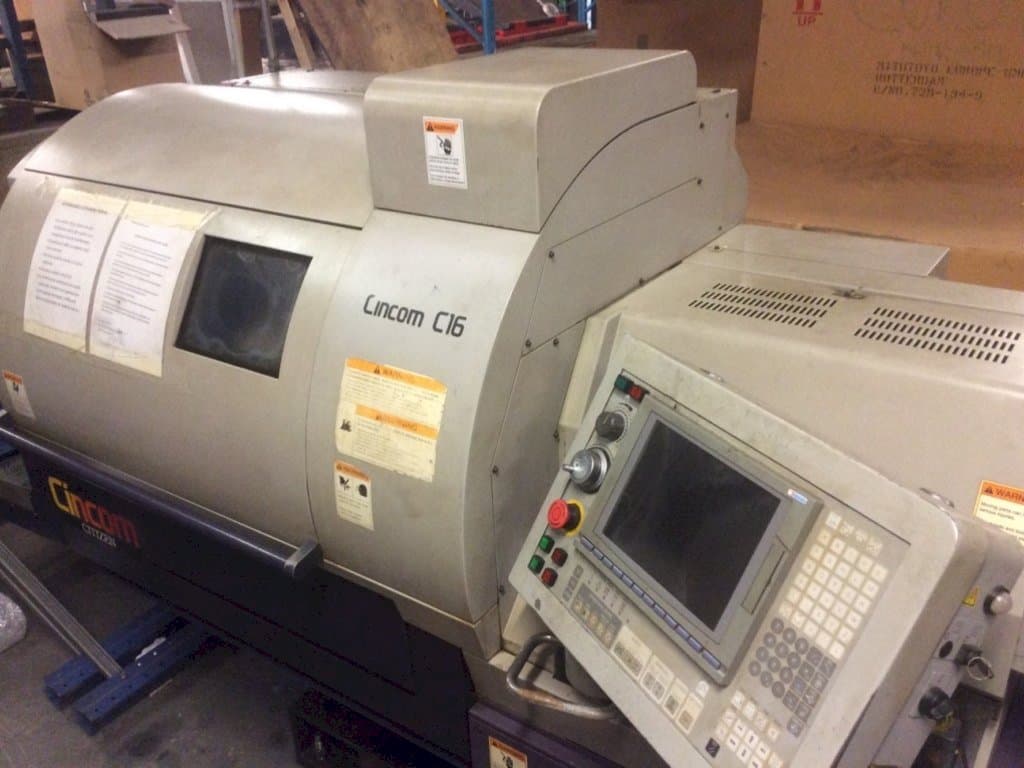 Vista frontal de la máquina Citizen C16 VII