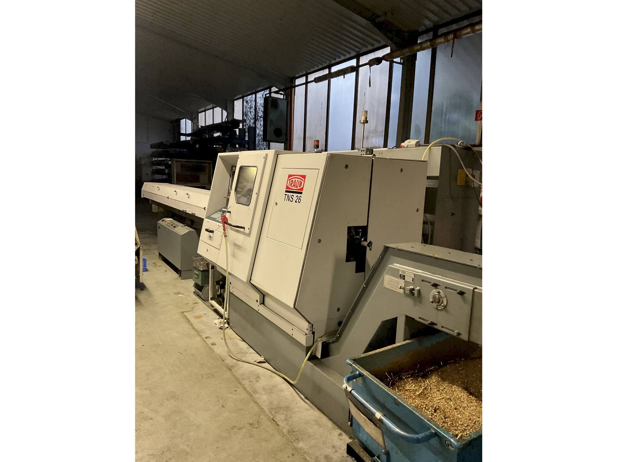Vista frontal de la máquina TRAUB TNS 26 DGY