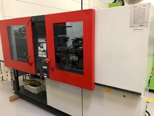 Vista lateral izquierda de la máquina FERROMATIK MILACRON K40 D-E