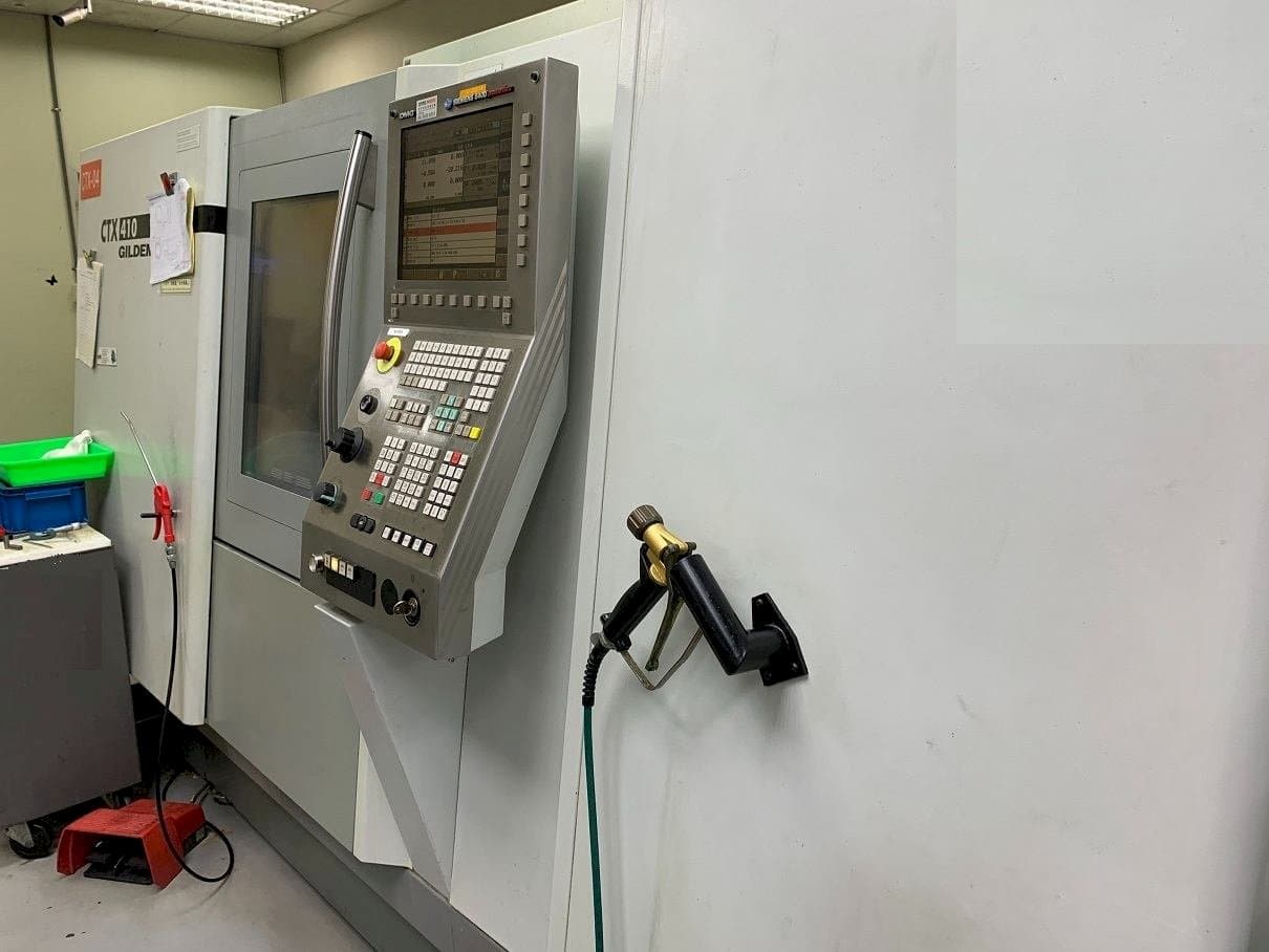 Vista frontal de la máquina Gildemeister CTX 410V6