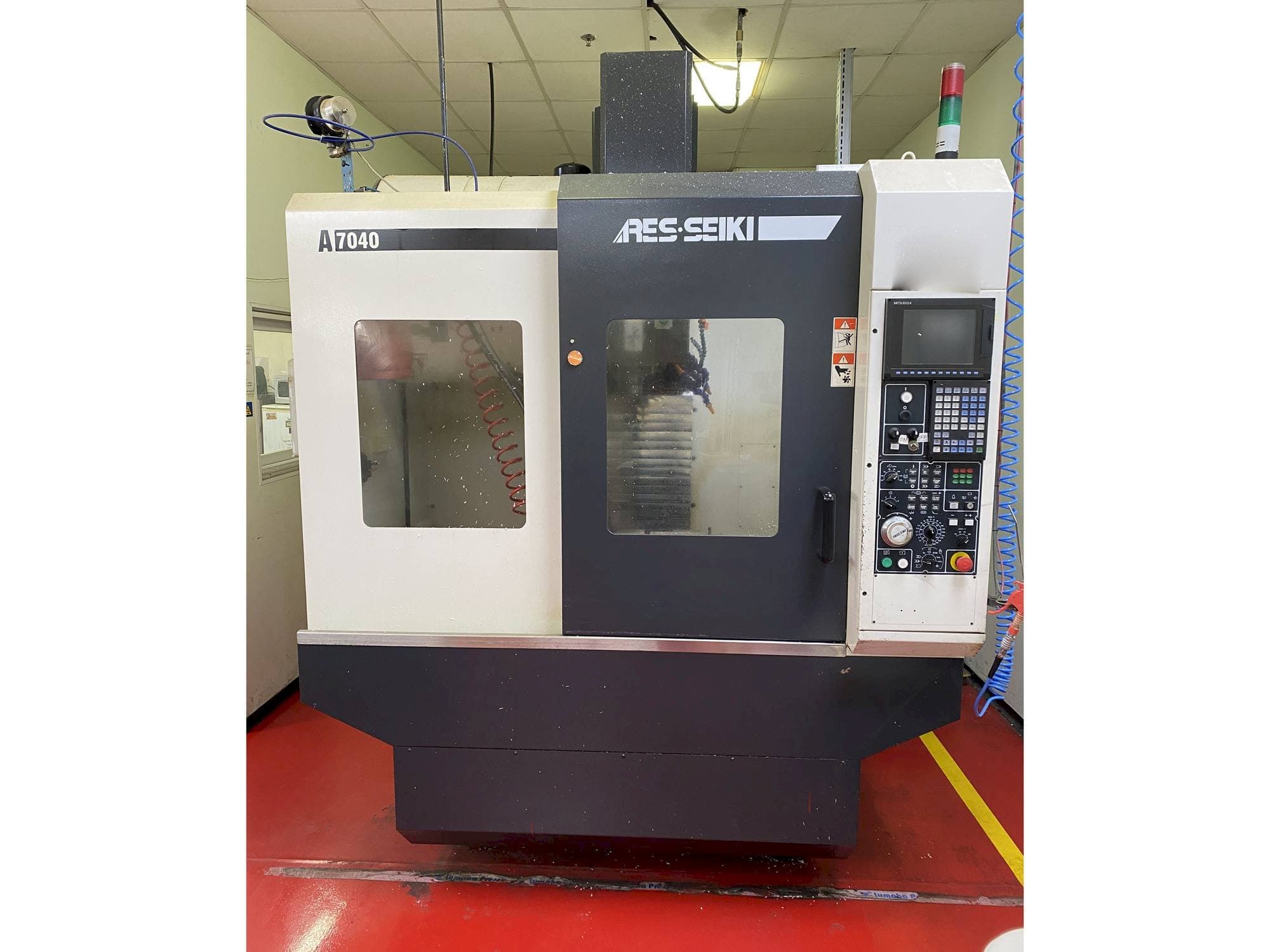 Vista frontal de la máquina ARES A7040