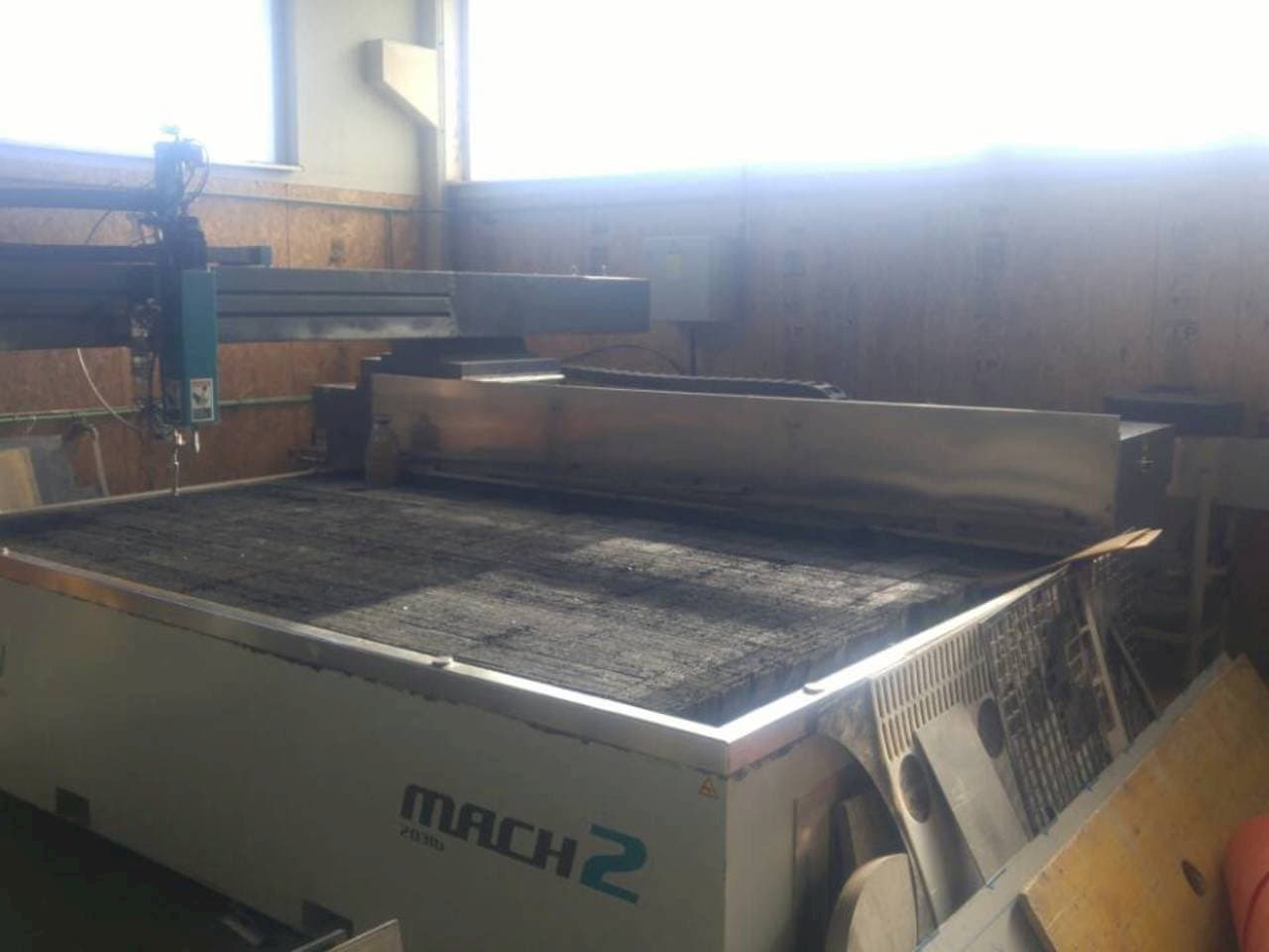 Vista frontal de la máquina Flow Mach2-3120b