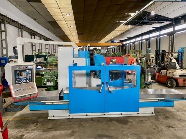 Vista frontal de la máquina MSA RESCIA U-2