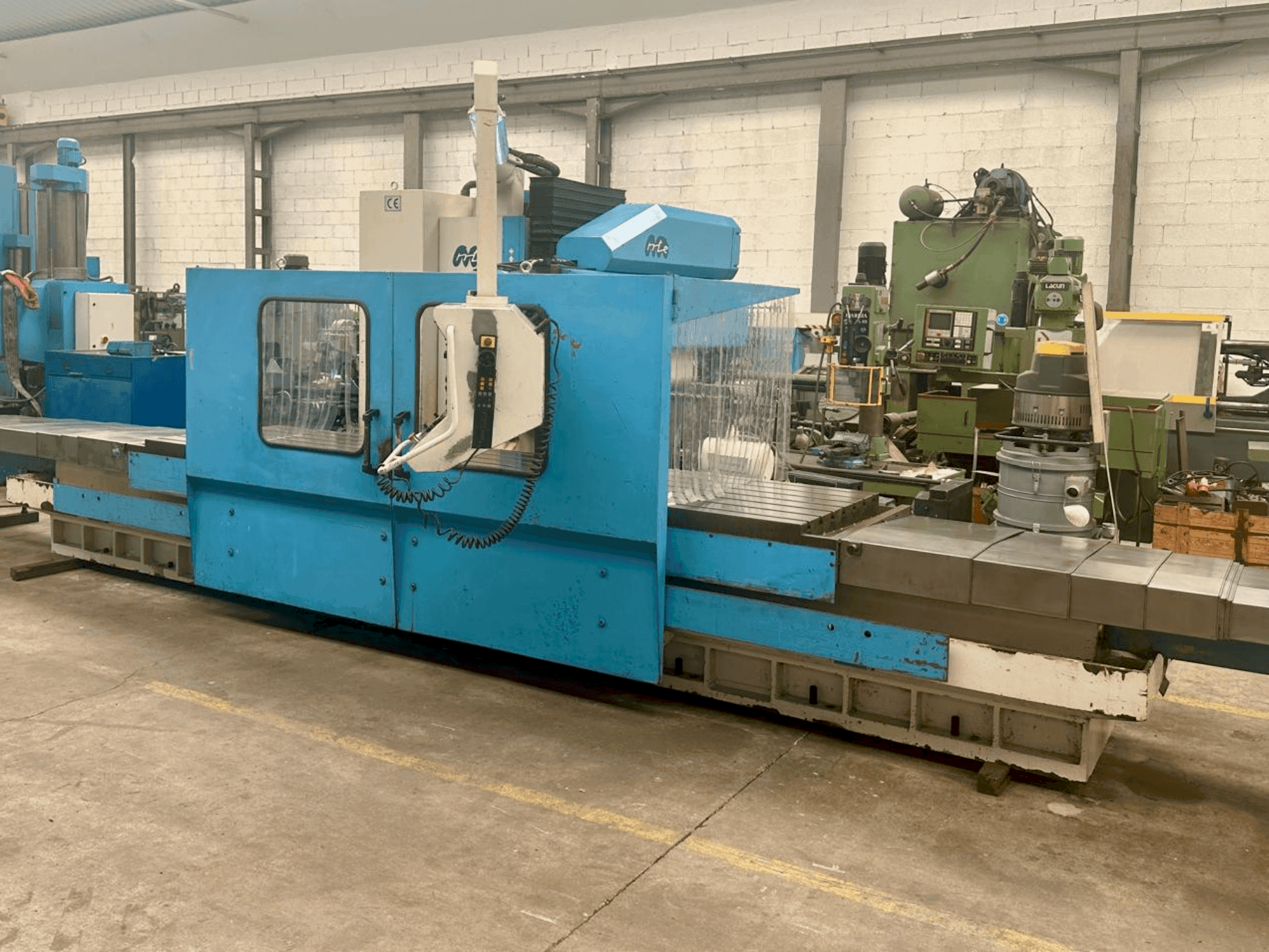 Vista frontal de la máquina MTE BF 4200