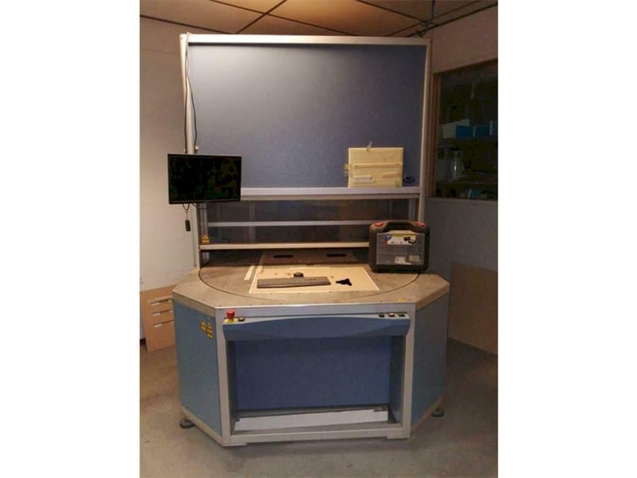 Vista frontal de la máquina SEI Laser INFINITY 5070