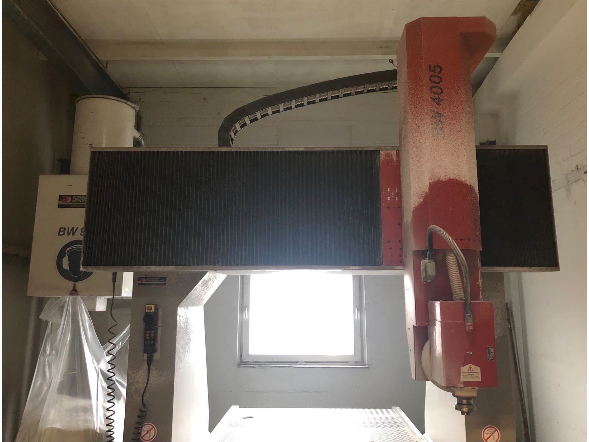 Vista frontal de la máquina BORNEMANN BW 4005