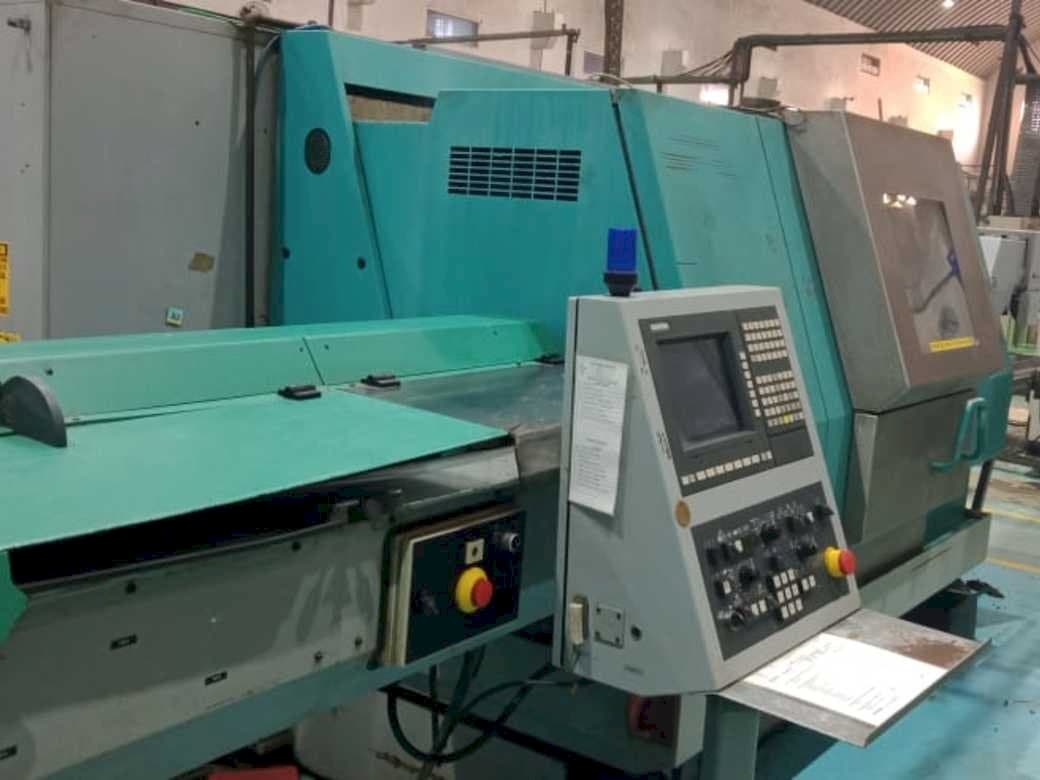 Vista frontal de la máquina Index G200