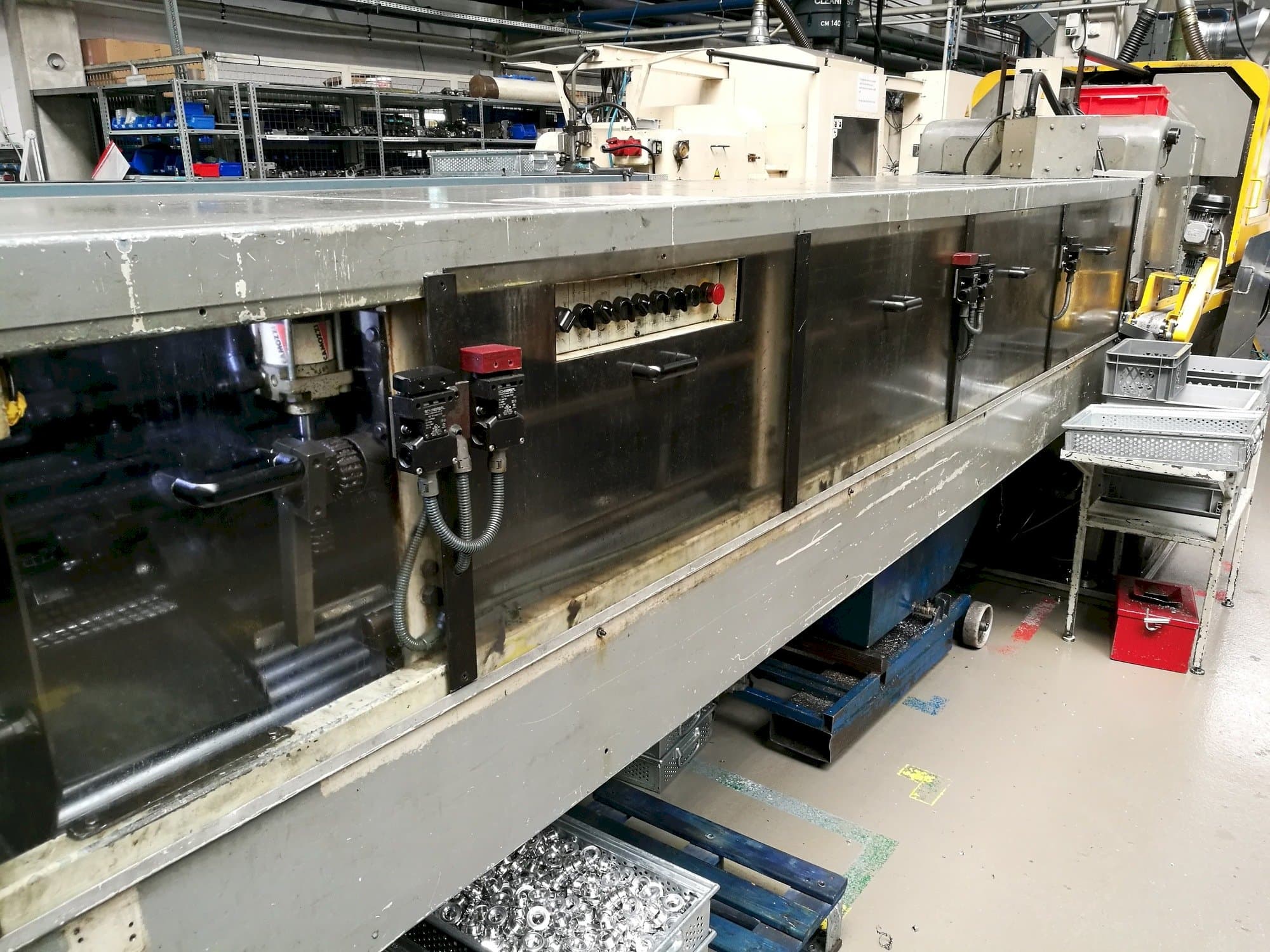 Vista frontal de la máquina Wickman 1  3/4"-6