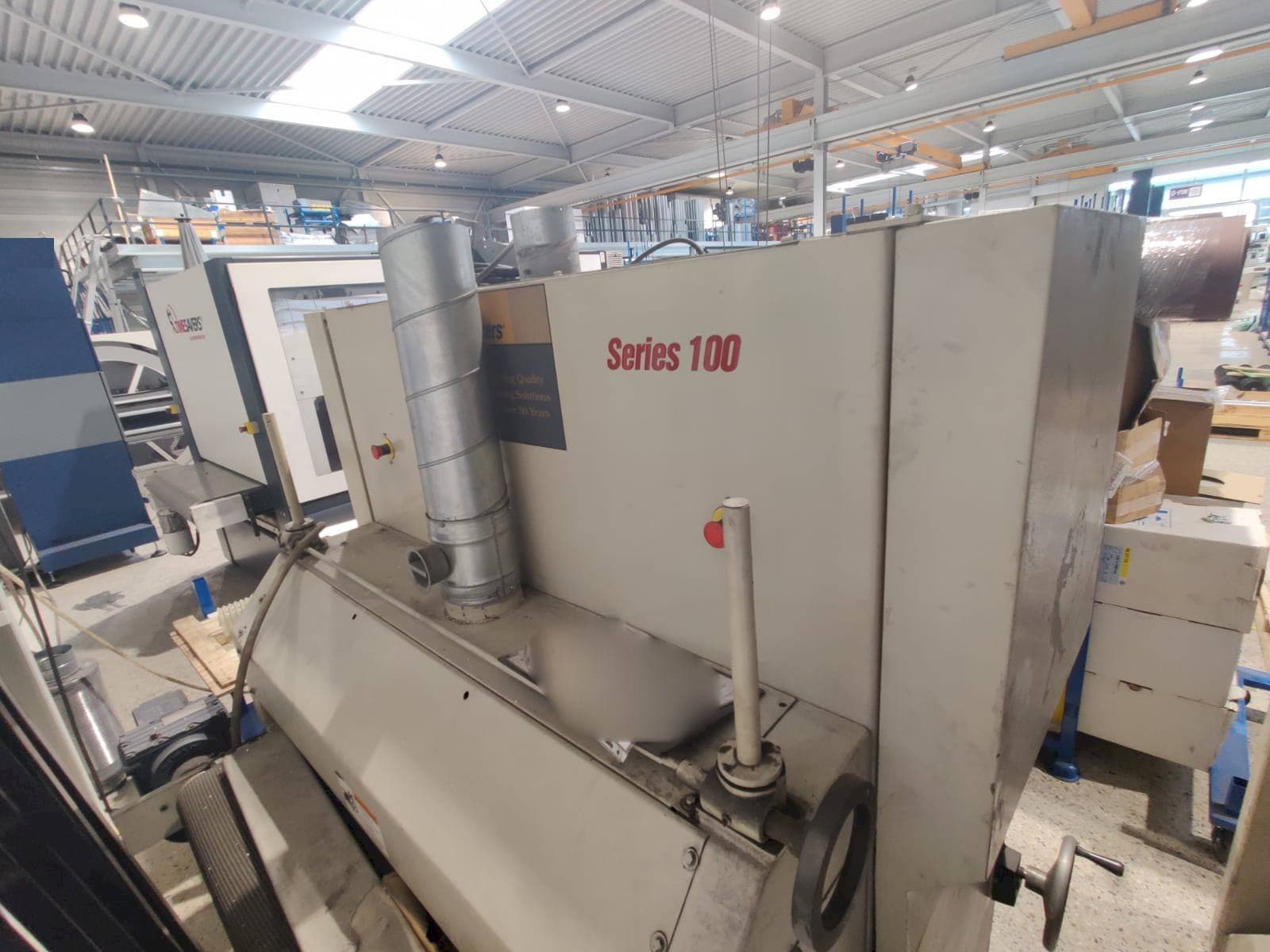 Vista frontal de la máquina TIMESAVERS series 100 143-20B