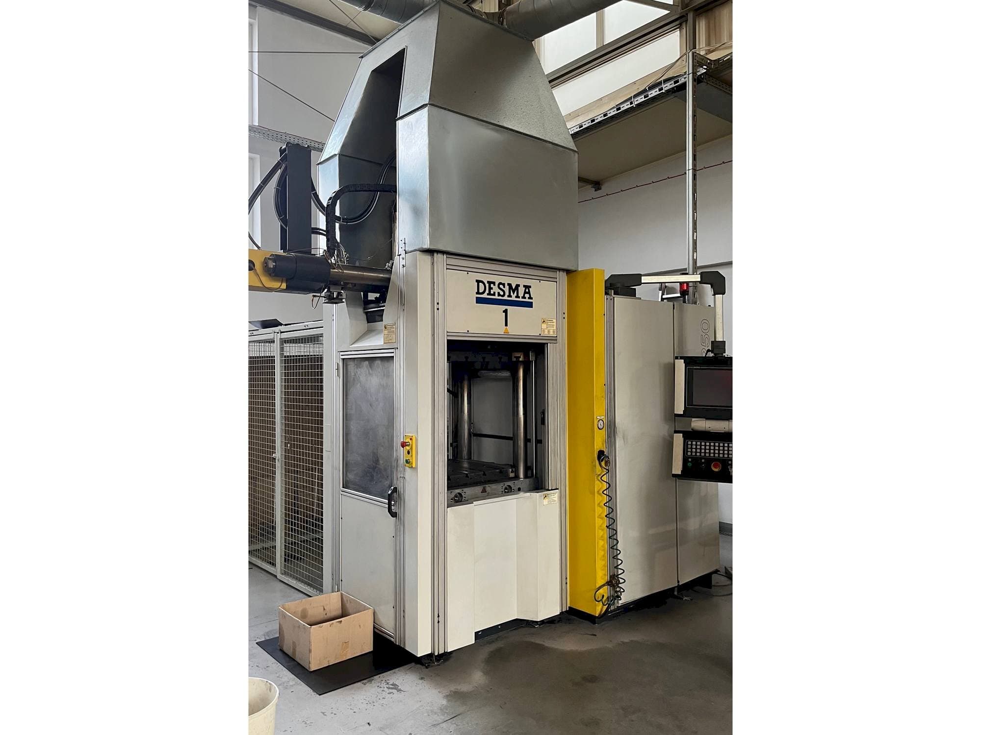 Vista frontal de la máquina Kloeckner Desma 968.250 ZO