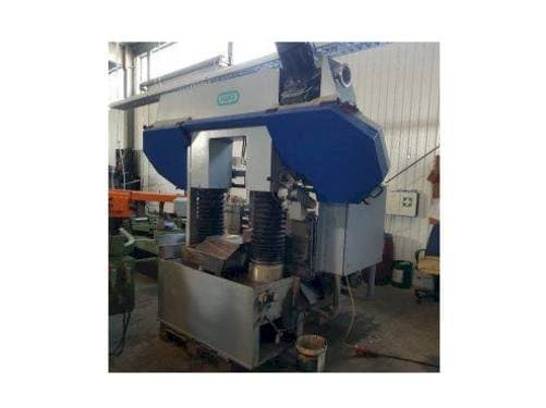 Vista frontal de la máquina FORTE SBA 421