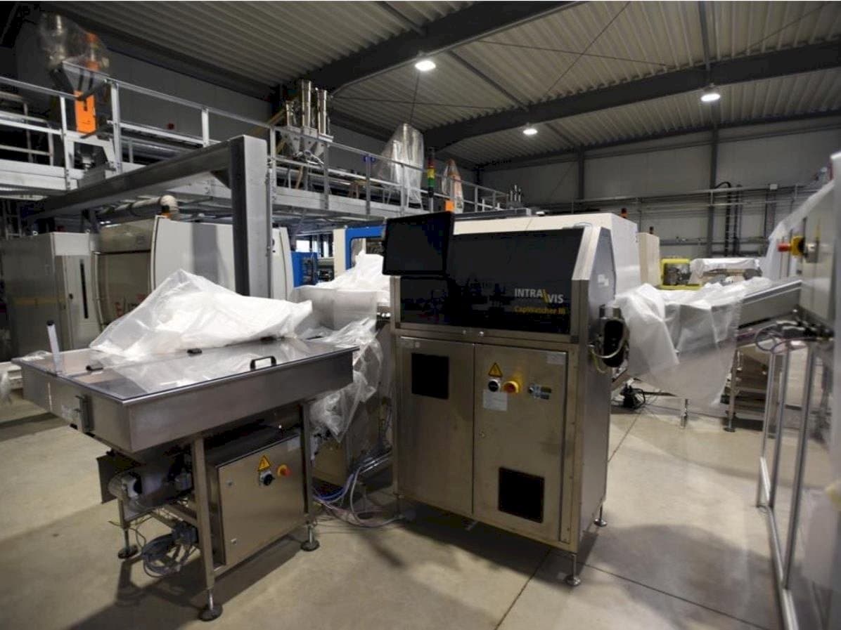 Vista frontal de la máquina INTRAVIS Capwatcher 6275