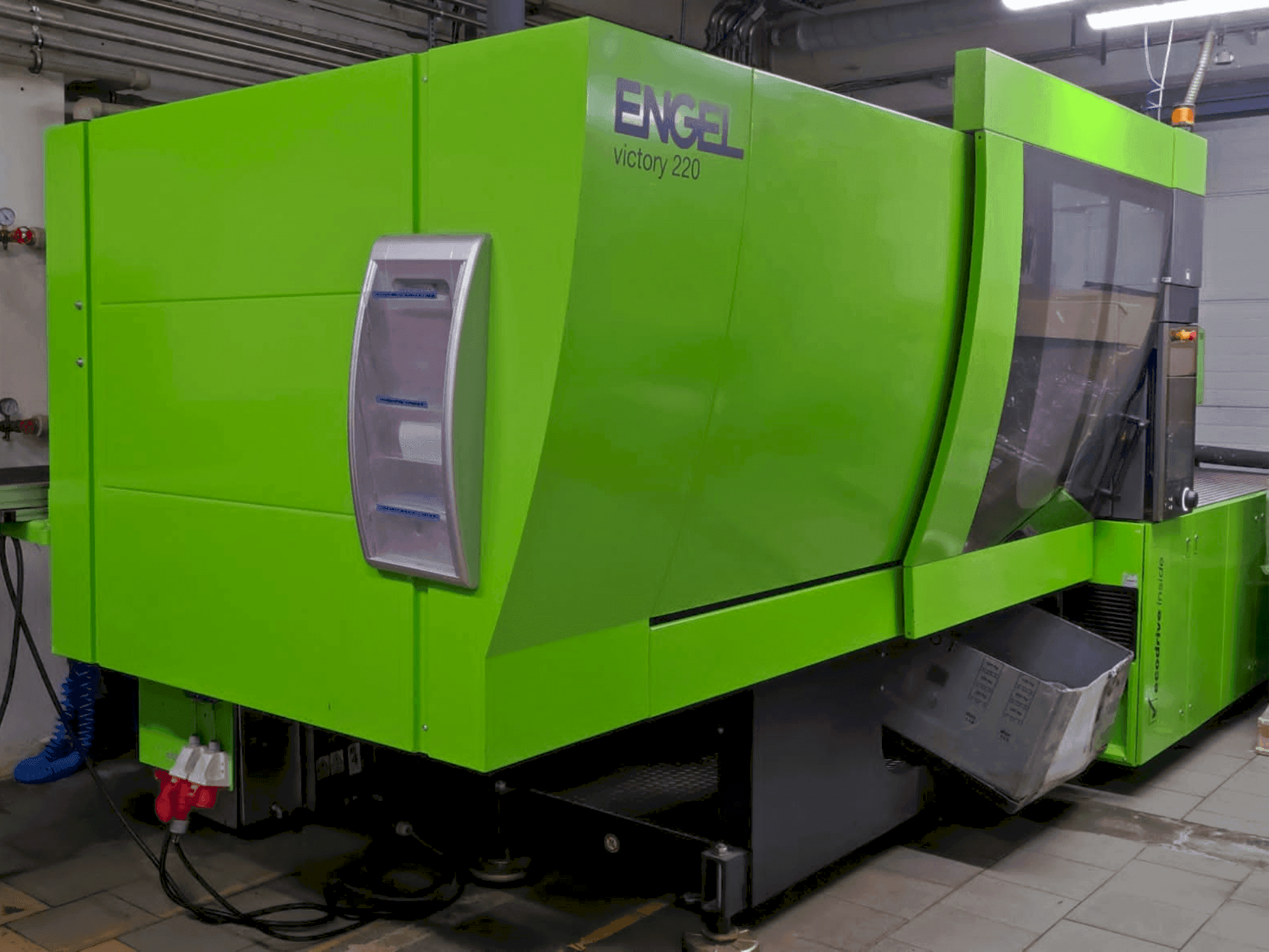 Vista frontal de la máquina Engel VC 1060/220 SPEX