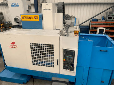 Vista frontal de la máquina Matsuura RA-4G