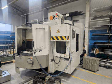 Vista frontal de la máquina Victor Vcenter 70 - APC