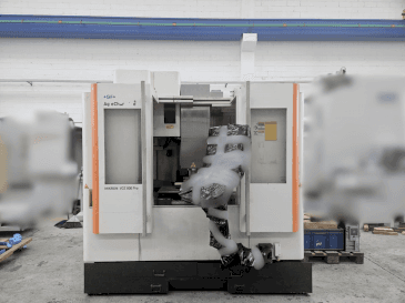 Vista frontal de la máquina +GF+ AGIE CHARMILLES VCE 800 PRO