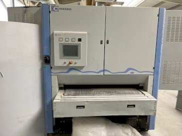Vista frontal de la máquina BUTFERING OPTIMAT SCO313 MRR