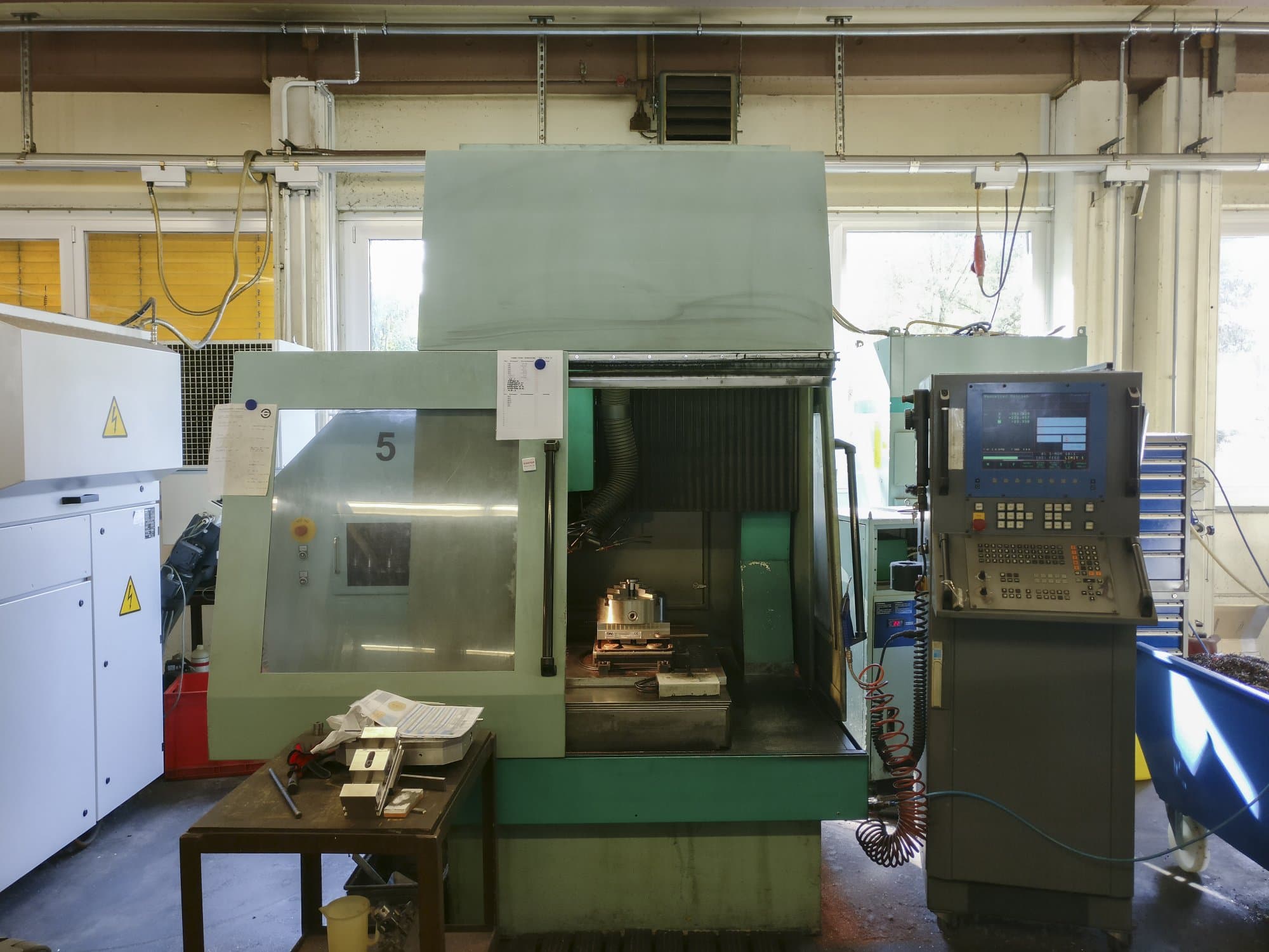 Vista frontal de la máquina DIGMA 700 GC